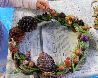 Christmas Wreath crafting workshop