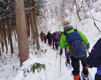 Hiking with snowshoes